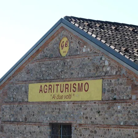 Ai Due Volti