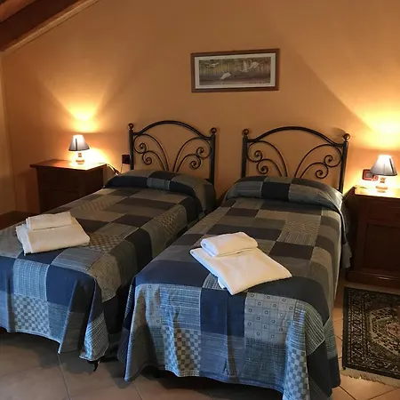 בית חווה Ai Due Volti דוסובונו